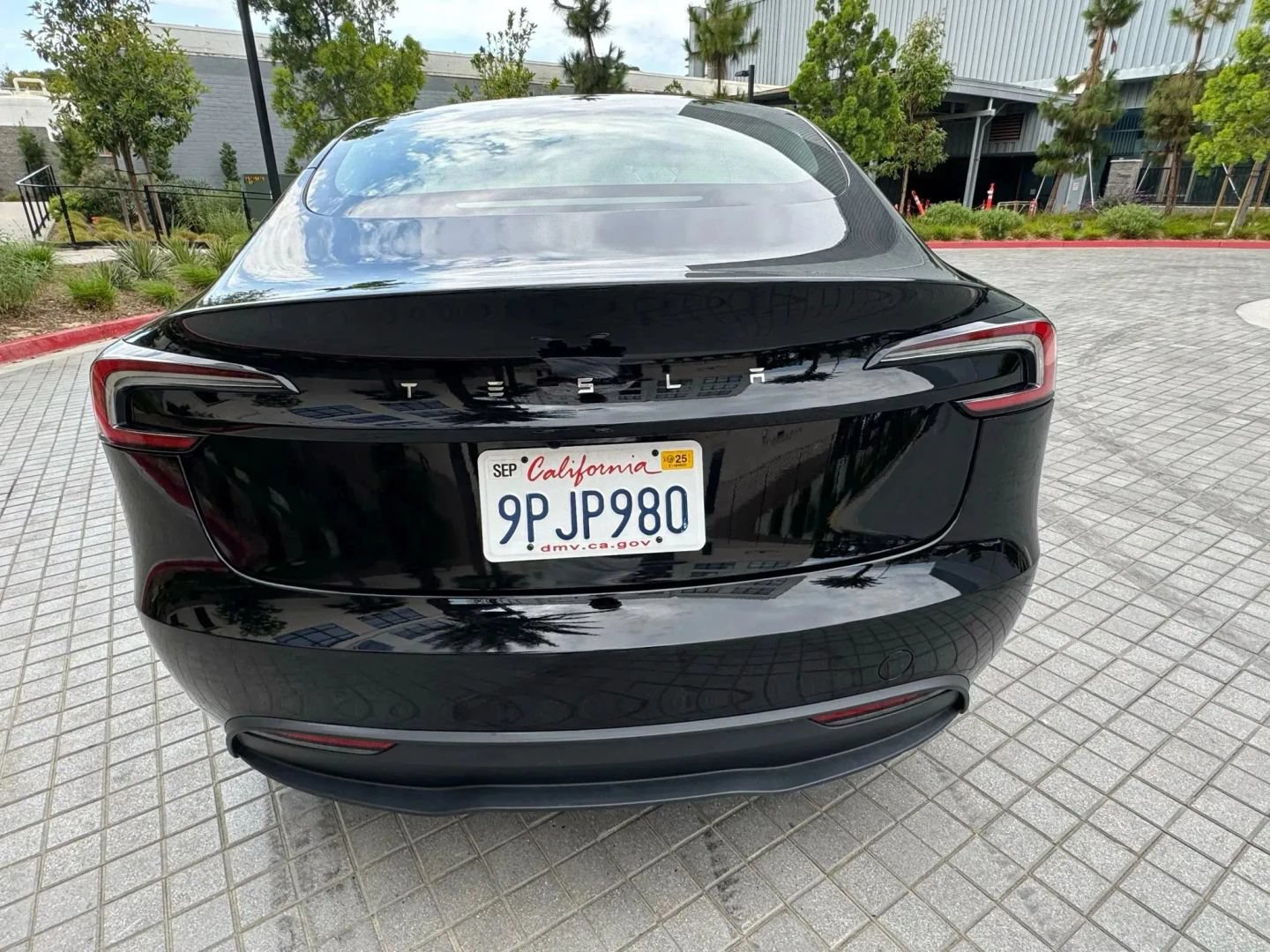 Used 2025 Tesla Model 3 Long Range RWD image 7