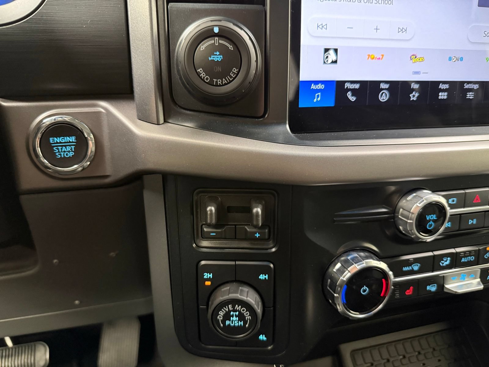 Used 2025 Ford F150 XLT w/ Equipment Group 302A MID AWD/4WD image 24