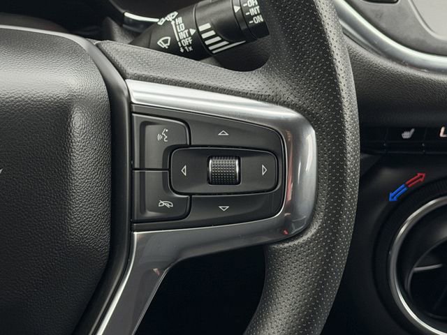 Used 2025 Chevrolet Blazer LT image 13