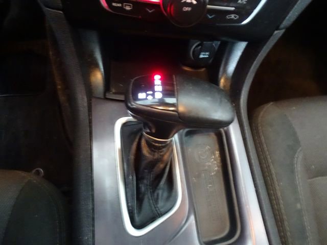 Used 2016 Dodge Charger SE RWD image 10