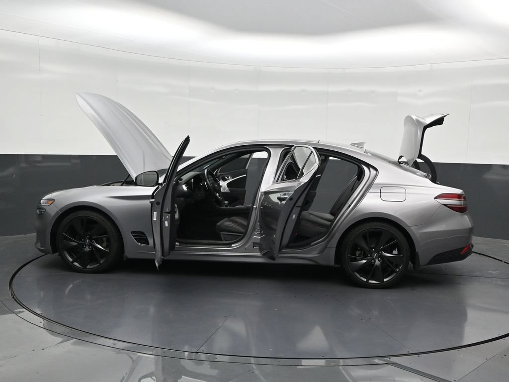 Used 2023 Genesis G70 2.0T w/ Sport Prestige Package RWD image 33