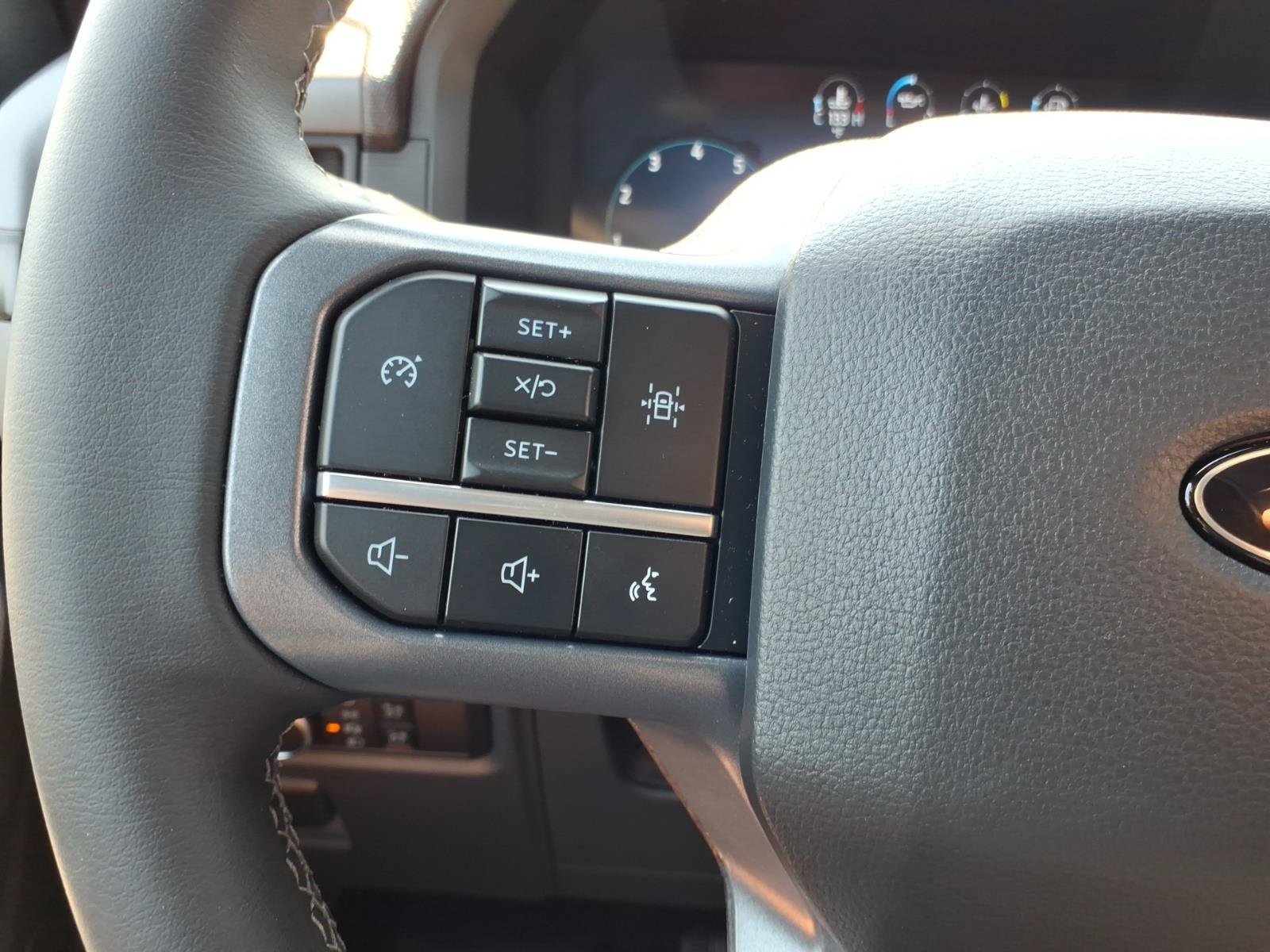 Used 2026 Ford F150 XLT w/ XLT Black Appearance Package AWD/4WD image 18