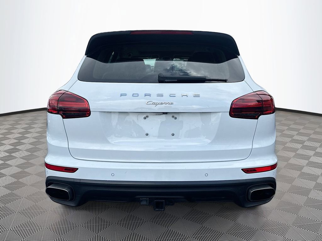 Used 2017 Porsche Cayenne AWD/4WD image 7