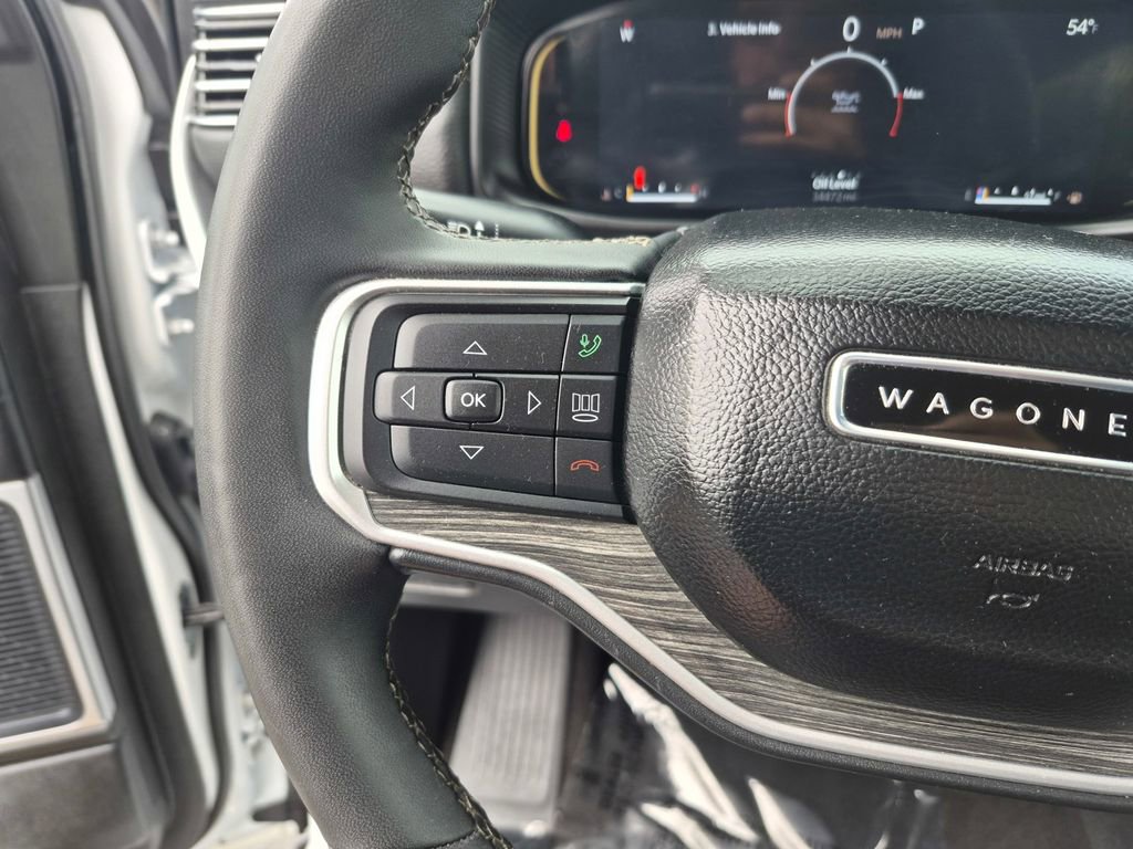 Used 2024 Jeep Wagoneer L Series II image 15