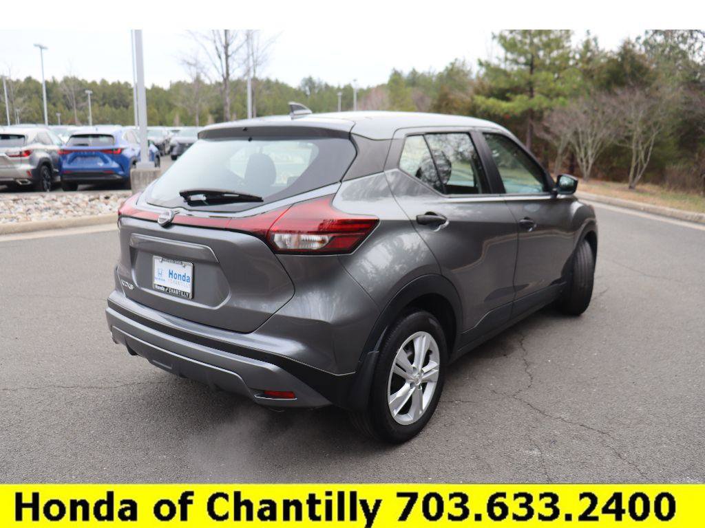 Used 2024 Nissan Kicks S image 7