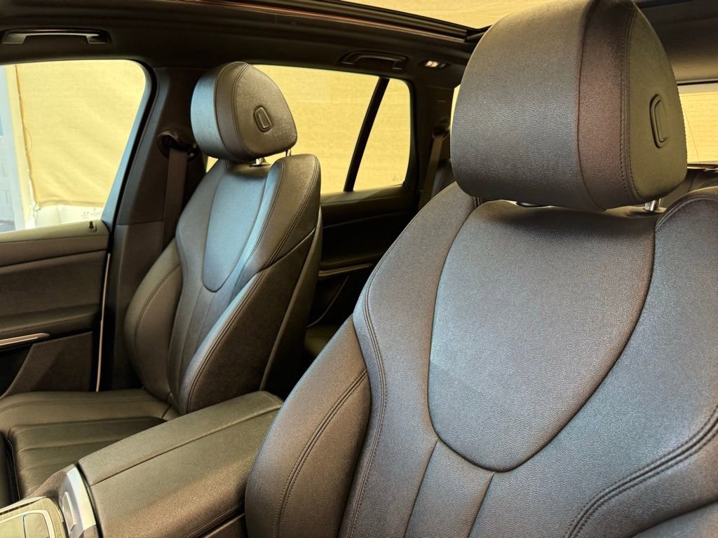 Used 2020 BMW X5 sDrive40i w/ Convenience Package image 39