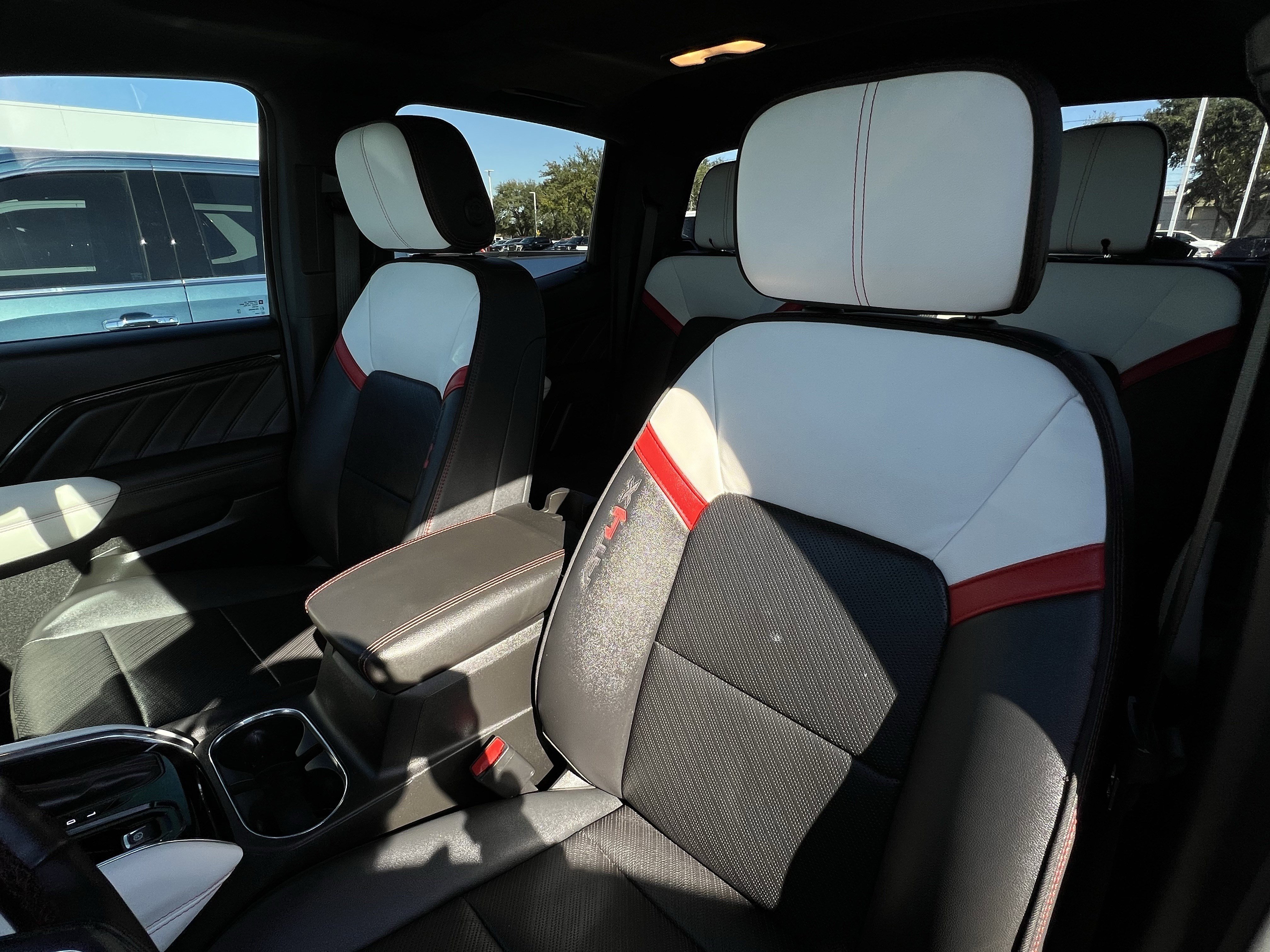 Used 2023 GMC Canyon AT4X image 23