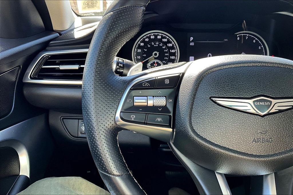 Used 2024 Genesis G70 2.5T image 11