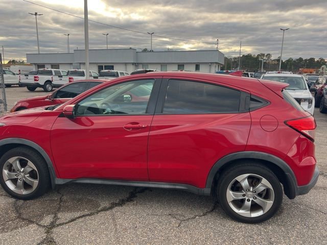 Used 2017 Honda HR-V EX image 16