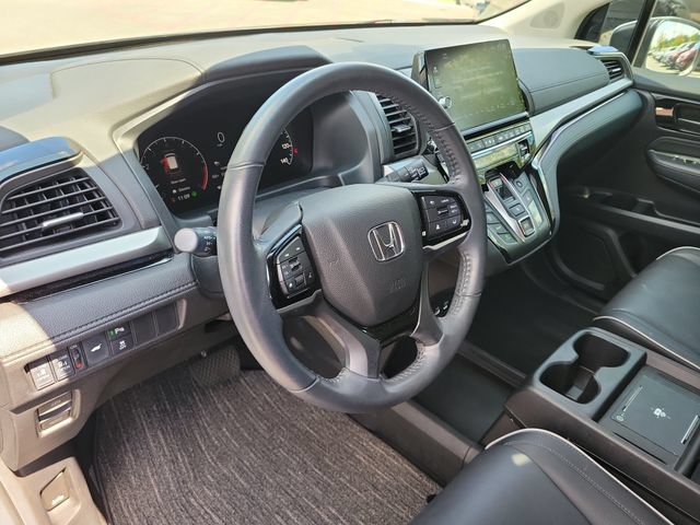 Used 2025 Honda Odyssey Touring image 17