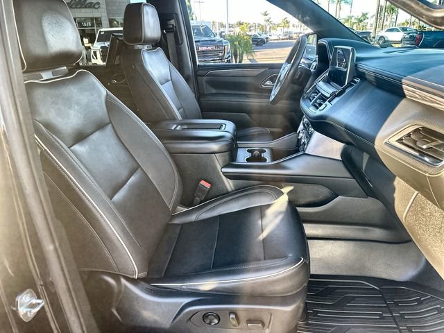 Used 2022 GMC Yukon SLT w/ SLT Luxury Package image 29