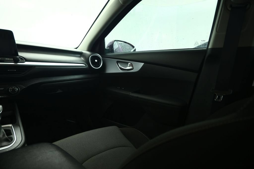 Used 2023 Kia Forte LXS w/ LXS Technology Package FWD image 44