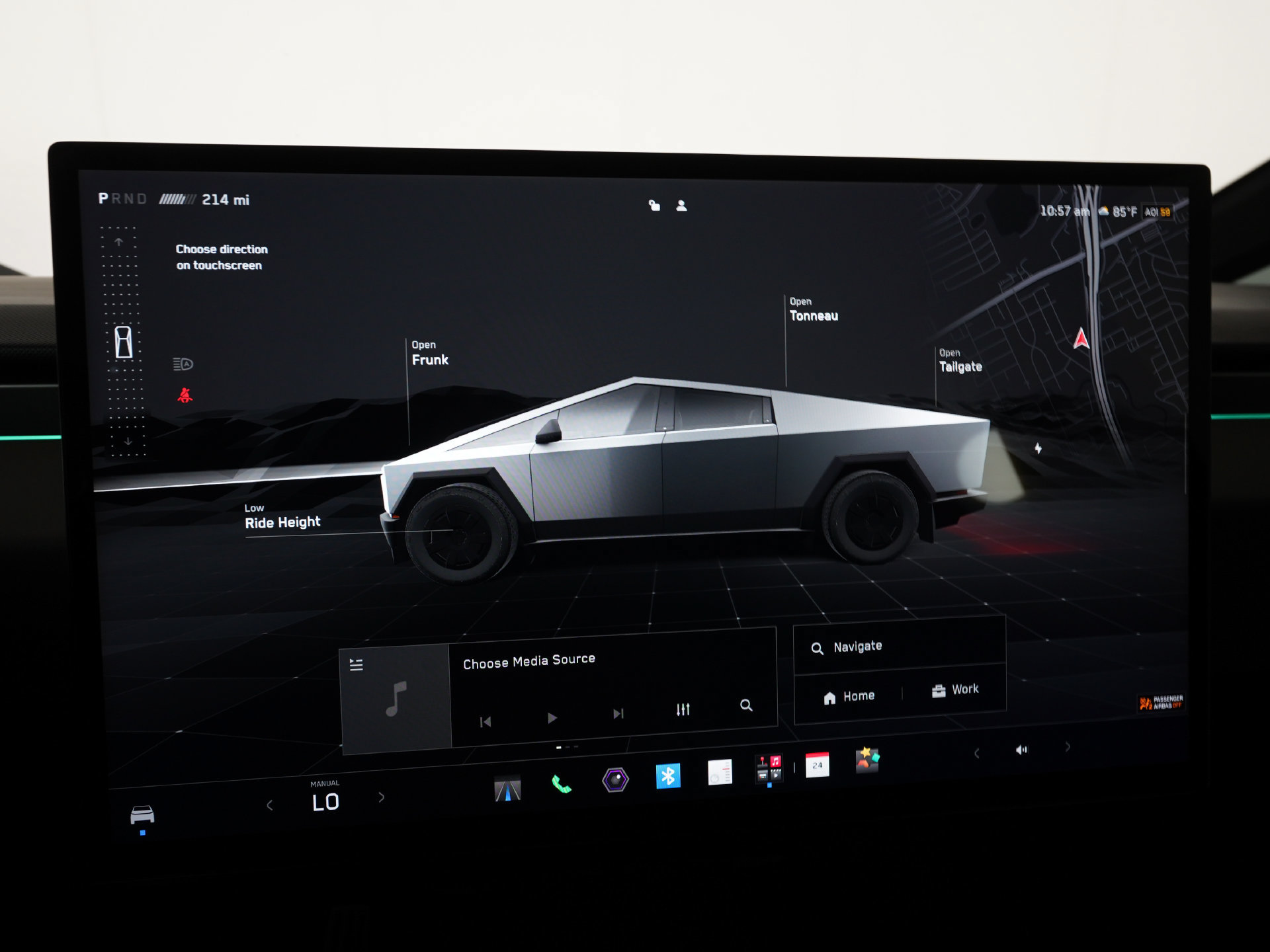 Used 2025 Tesla Cybertruck AWD Crew Cab image 22