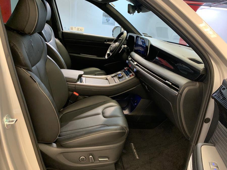 Used 2025 Hyundai Palisade Calligraphy image 13