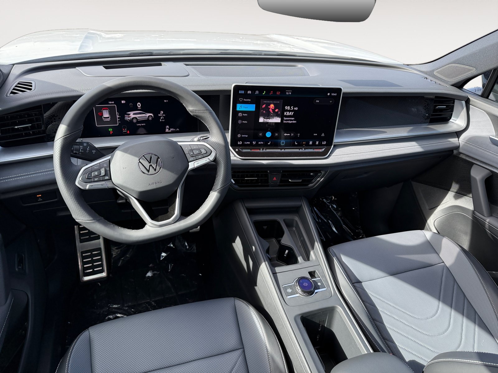 New 2026 Volkswagen Tiguan SE R-Line AWD/4WD image 15