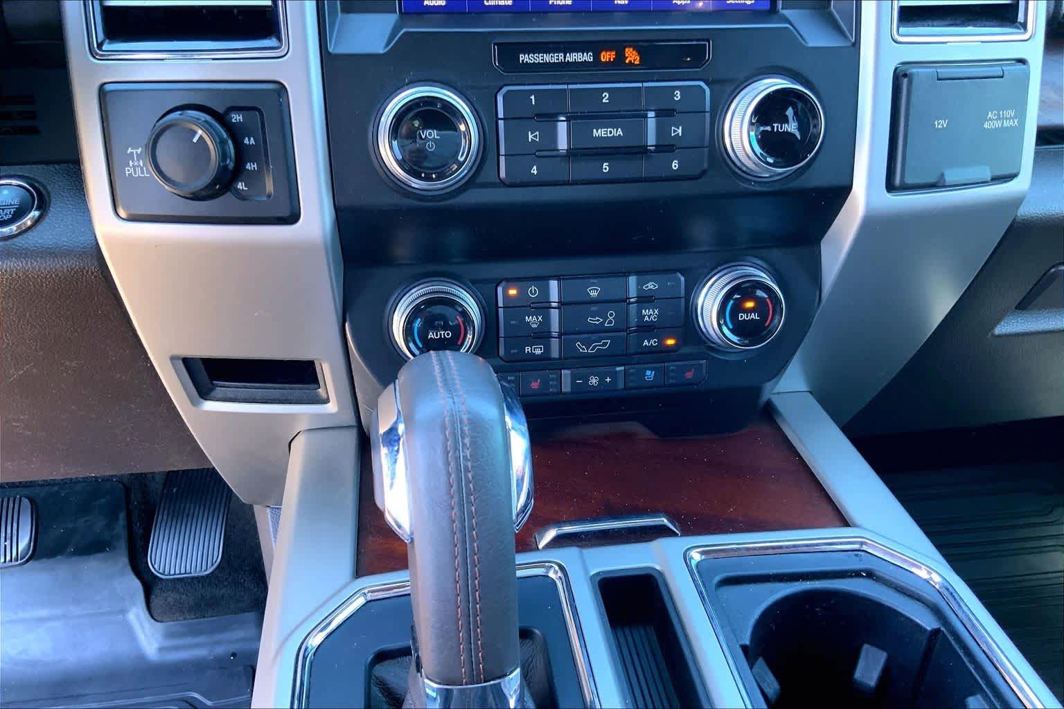 Used 2020 Ford F150 King Ranch w/ Equipment Group 601A Luxury AWD/4WD image 32
