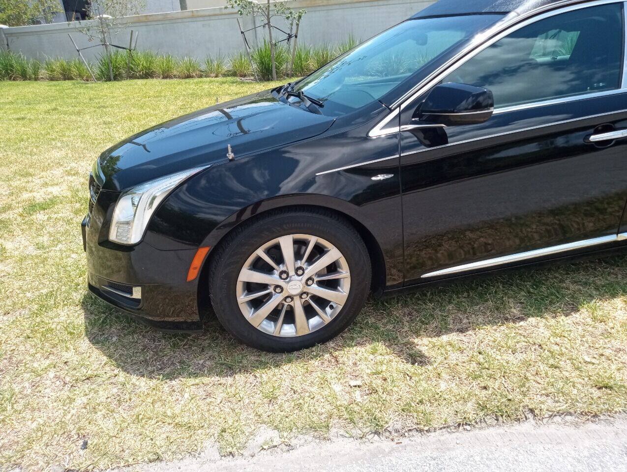 Used 2017 Cadillac XTS FWD image 9
