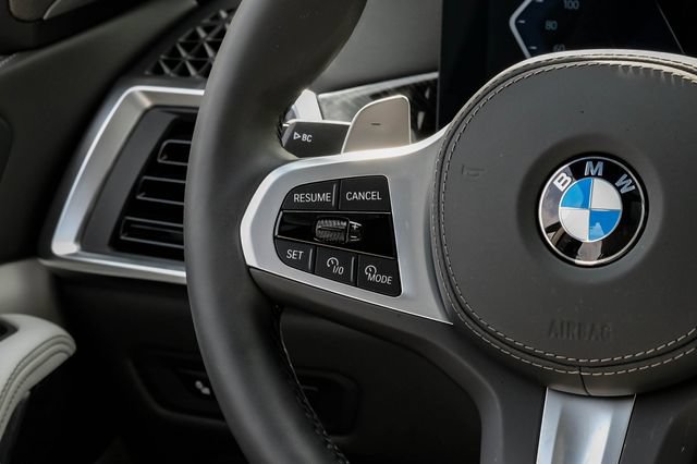 Used 2026 BMW X5 xDrive40i w/ M Sport Package AWD/4WD image 23