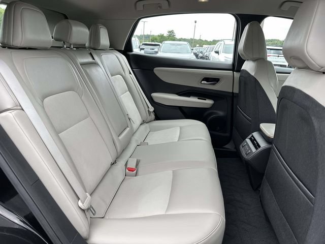 Used 2023 Nissan Ariya AWD image 10