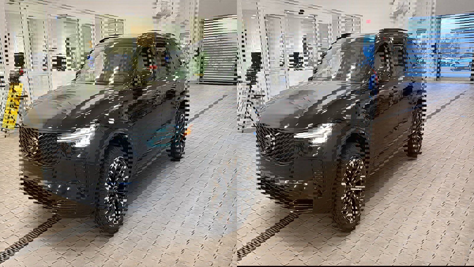 New 2026 Volvo XC90 T8 Ultra w/ Protection Package Premier image 9