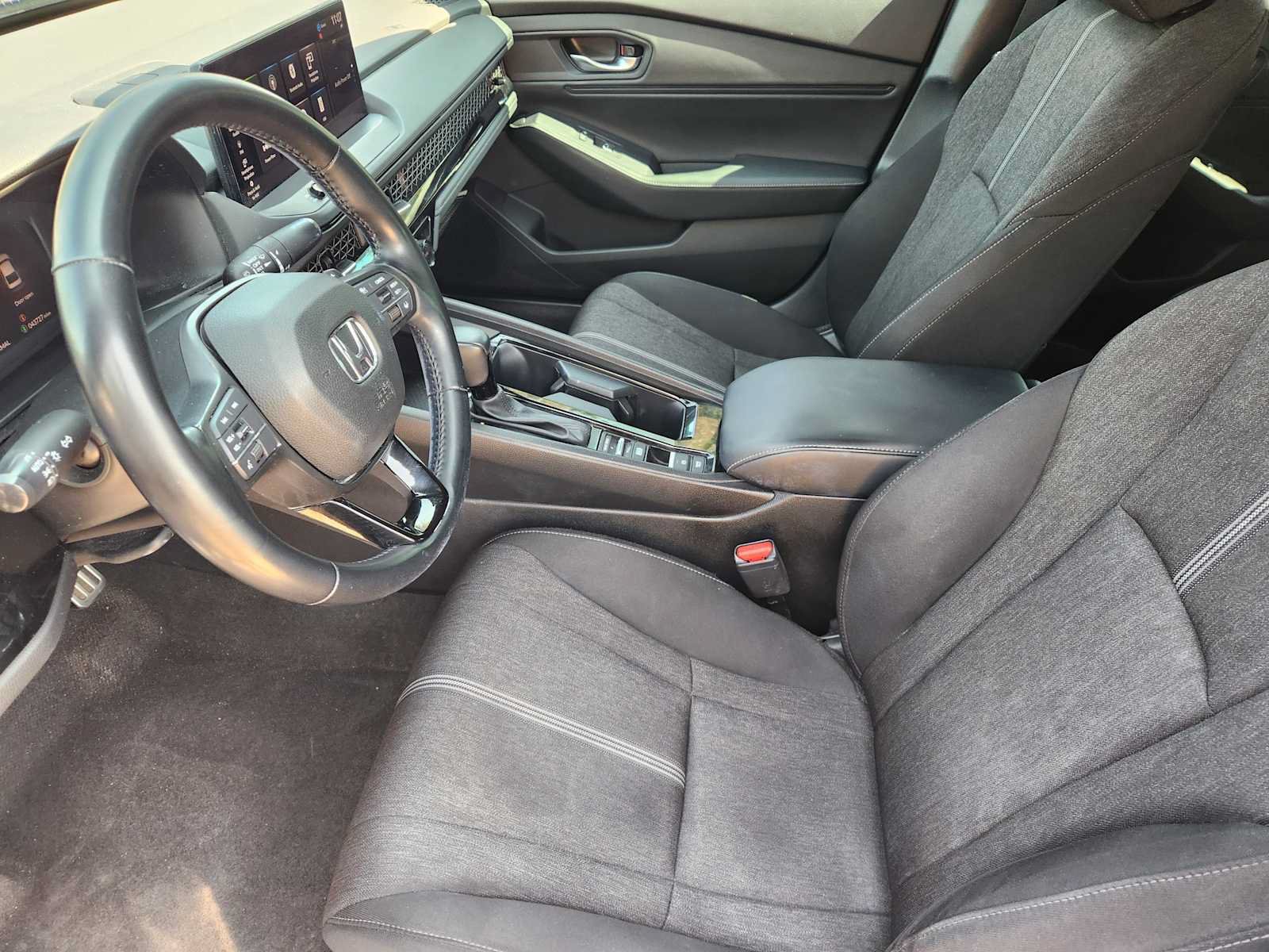 Used 2023 Honda Accord Sport image 12