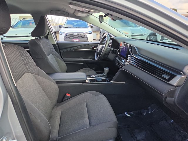 Used 2025 Toyota Camry LE FWD image 19
