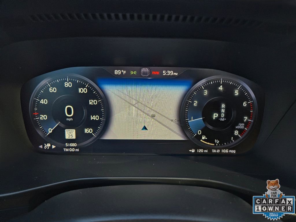 Used 2019 Volvo XC40 T4 Momentum image 33