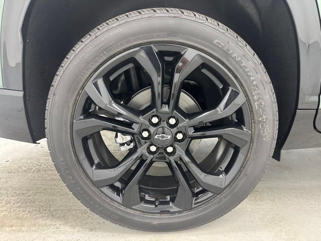 New 2027 Chevrolet Traverse RS w/ LPO, Floor Liner Package AWD/4WD image 37