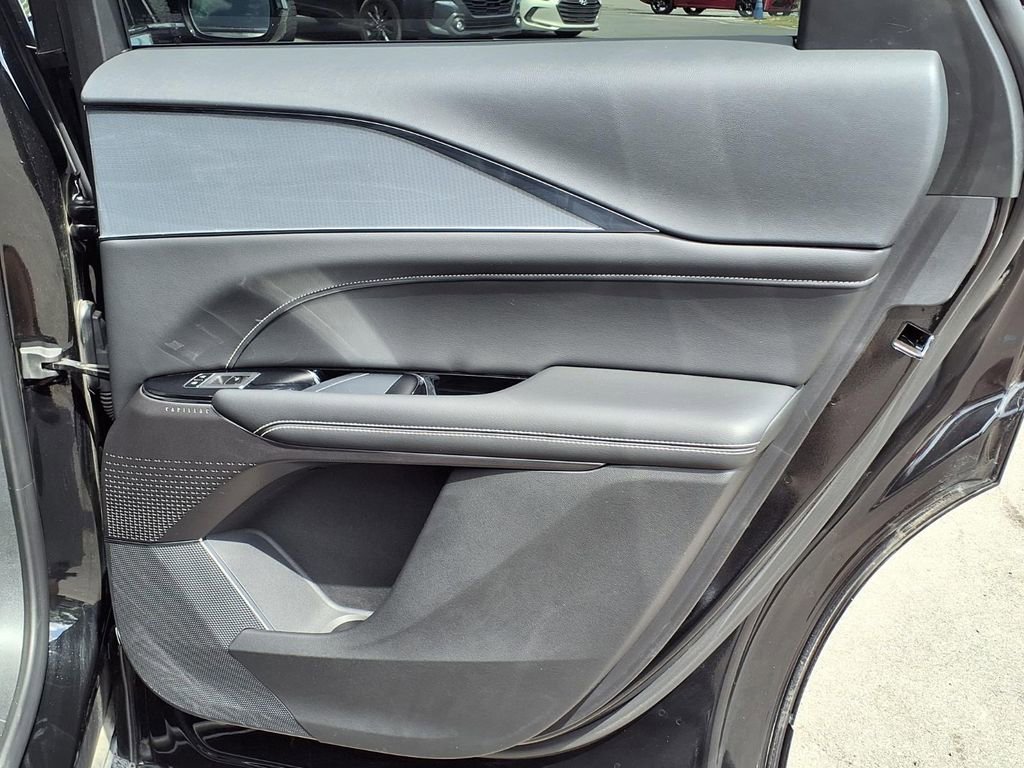 Used 2024 Cadillac Lyriq Tech w/ Driver Assist Package AWD/4WD image 14