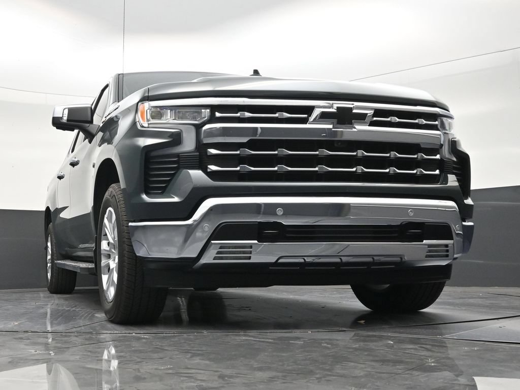 Used 2025 Chevrolet Silverado 1500 LTZ w/ Technology Package RWD image 26