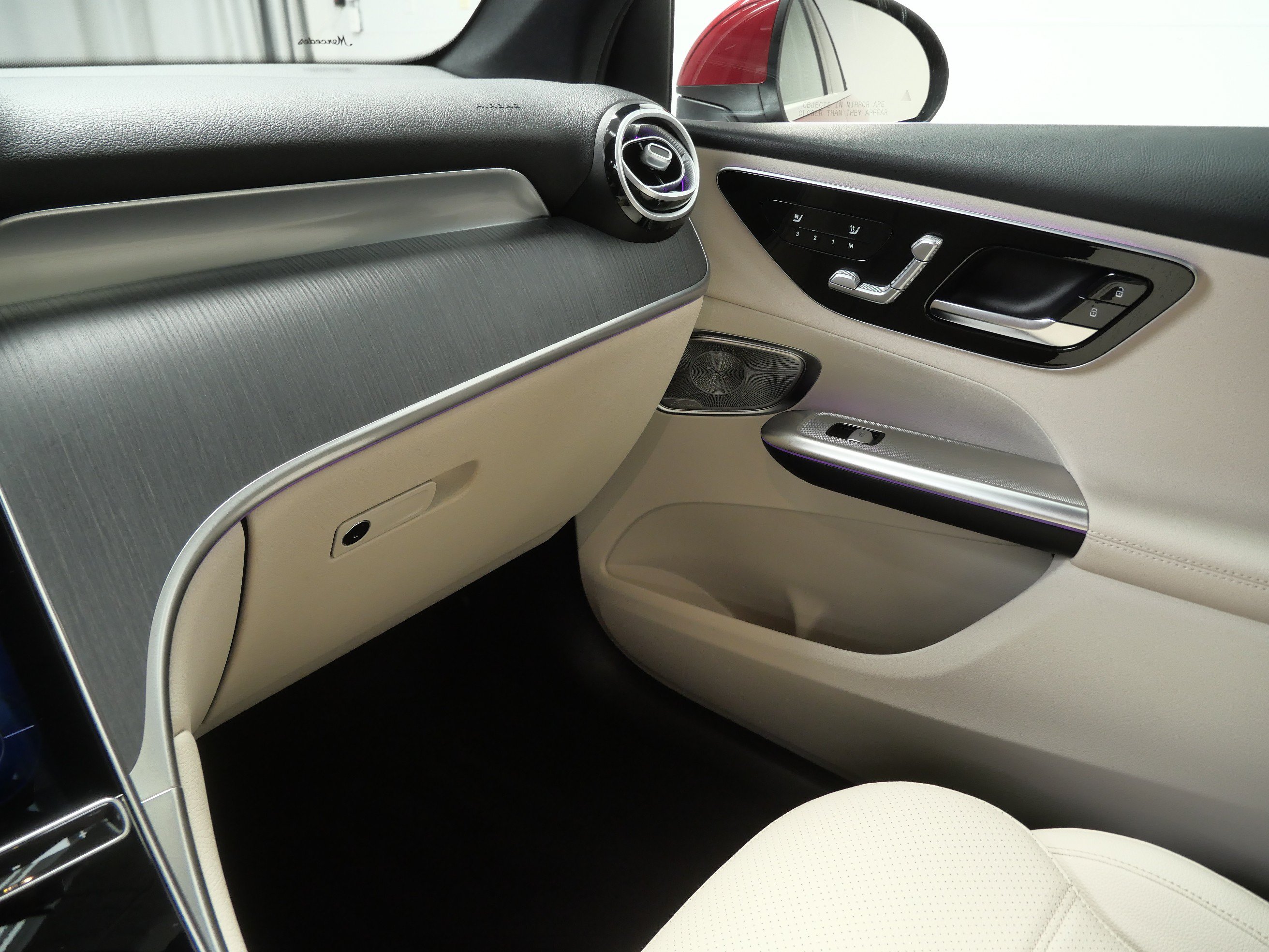 Certified 2026 Mercedes-Benz GLC 350e 4MATIC w/ Driver Assistance Package image 12