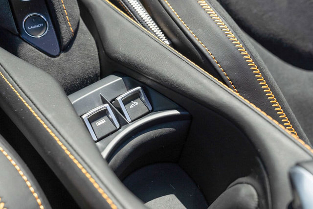 Used 2022 McLaren 720S Spider RWD image 46