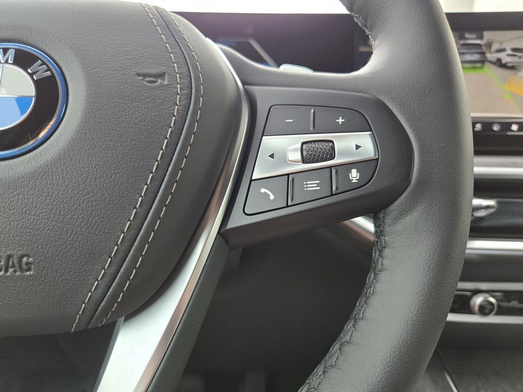New 2026 BMW X5 xDrive50e w/ Executive Package image 31