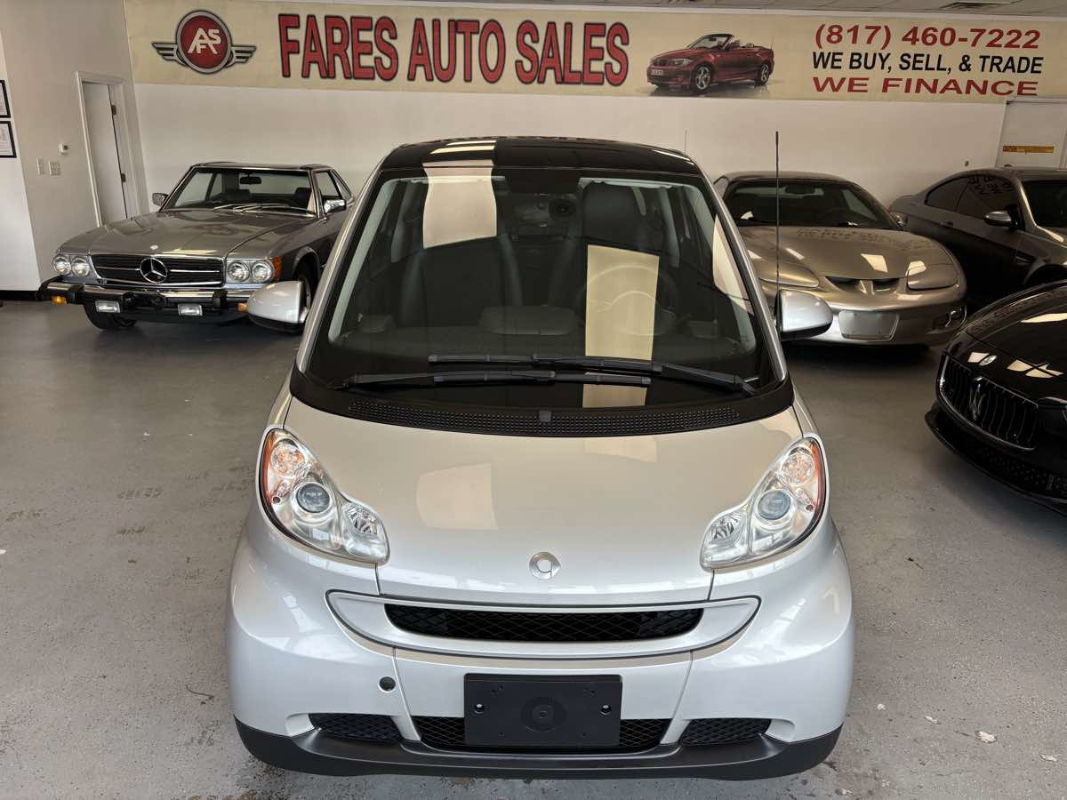 Used 2009 smart fortwo pure RWD image 12