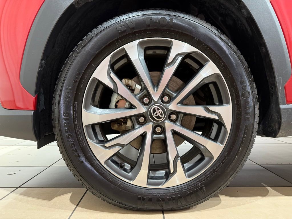 Certified 2023 Toyota Corolla Cross XLE image 9
