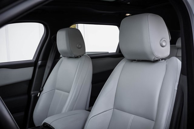 Used 2024 Land Rover Range Rover Velar Dynamic SE image 10