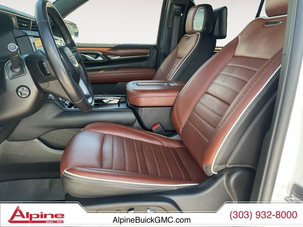 Used 2023 GMC Yukon Denali Ultimate image 9