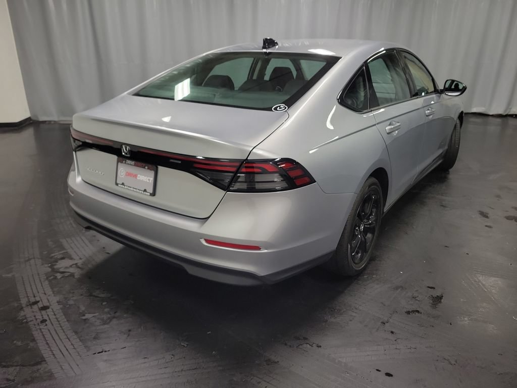 Used 2025 Honda Accord SE image 8