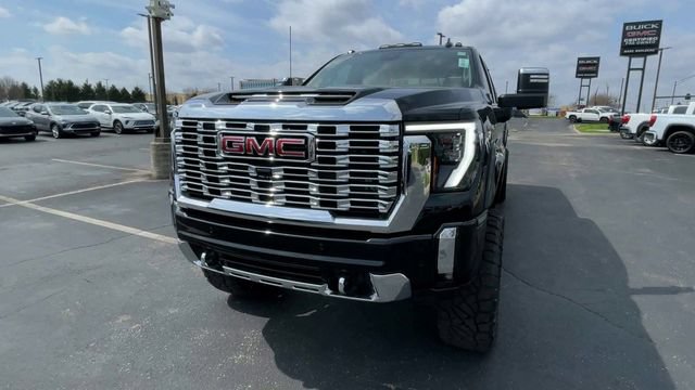 New 2026 GMC Sierra 2500 Denali w/ Denali Reserve Package AWD/4WD image 5
