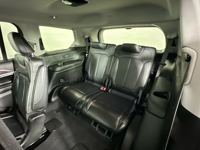 Used 2023 Jeep Grand Cherokee L Limited w/ Luxury Tech Group II AWD/4WD image 26
