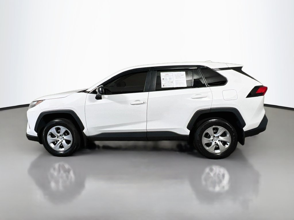 Used 2023 Toyota RAV4 LE AWD/4WD image 6