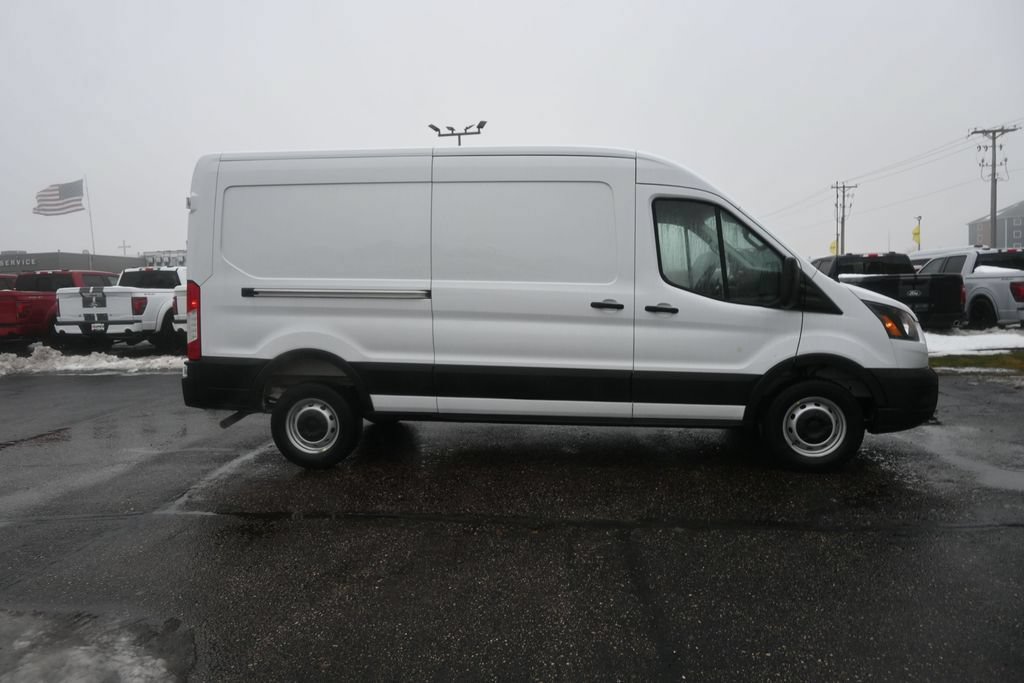 New 2026 Ford Transit 250 148 Medium Roof w/ Load Area Protection Package RWD image 4