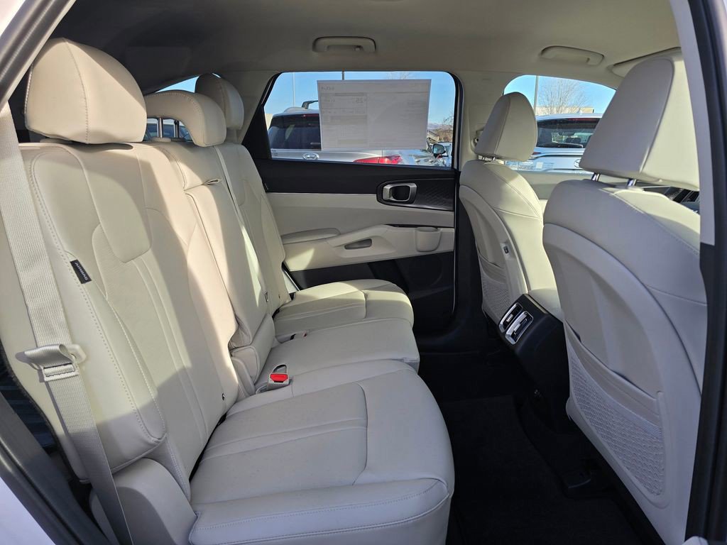 New 2026 Kia Sorento S AWD/4WD image 12
