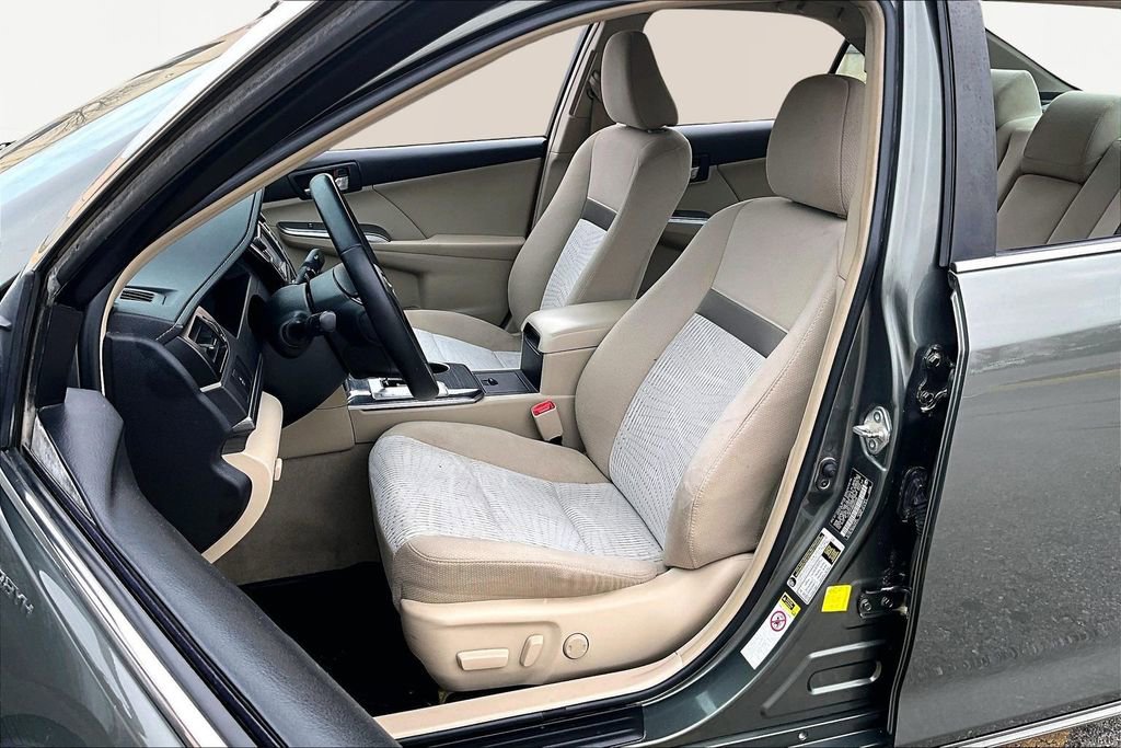 Used 2013 Toyota Camry XLE image 25