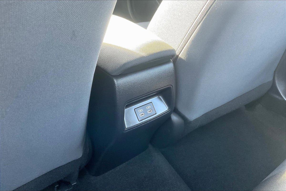 Used 2025 Toyota Corolla LE FWD image 29