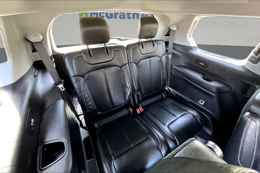 Used 2023 Jeep Grand Cherokee L Limited AWD/4WD image 26