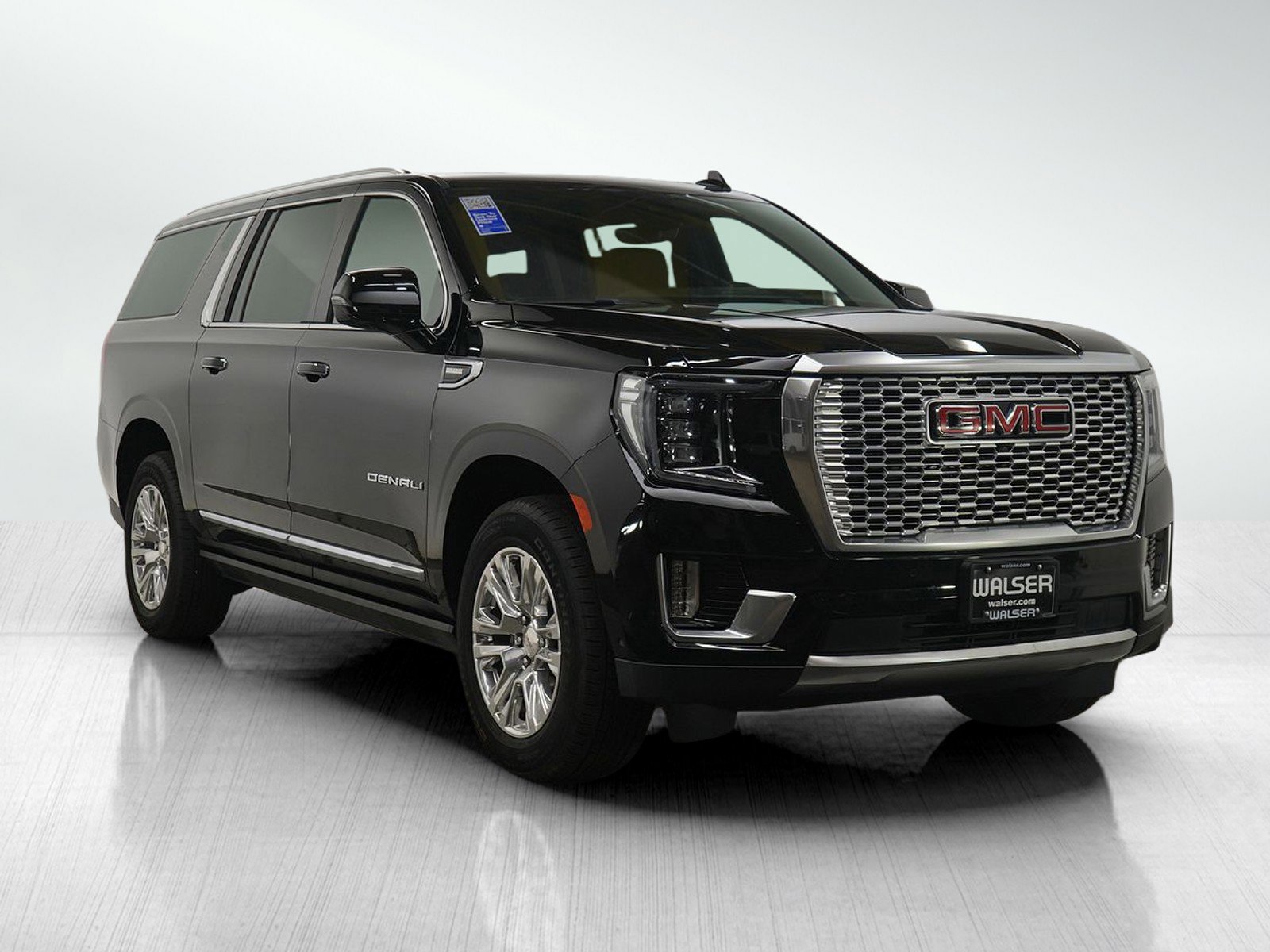 Used 2023 GMC Yukon XL Denali image 7