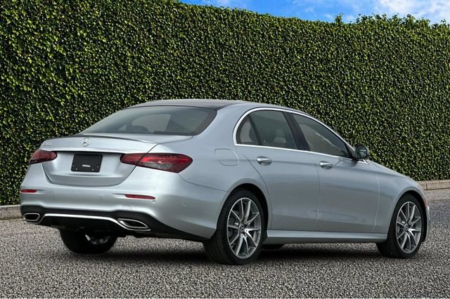 Used 2022 Mercedes-Benz E 350 Sedan image 4