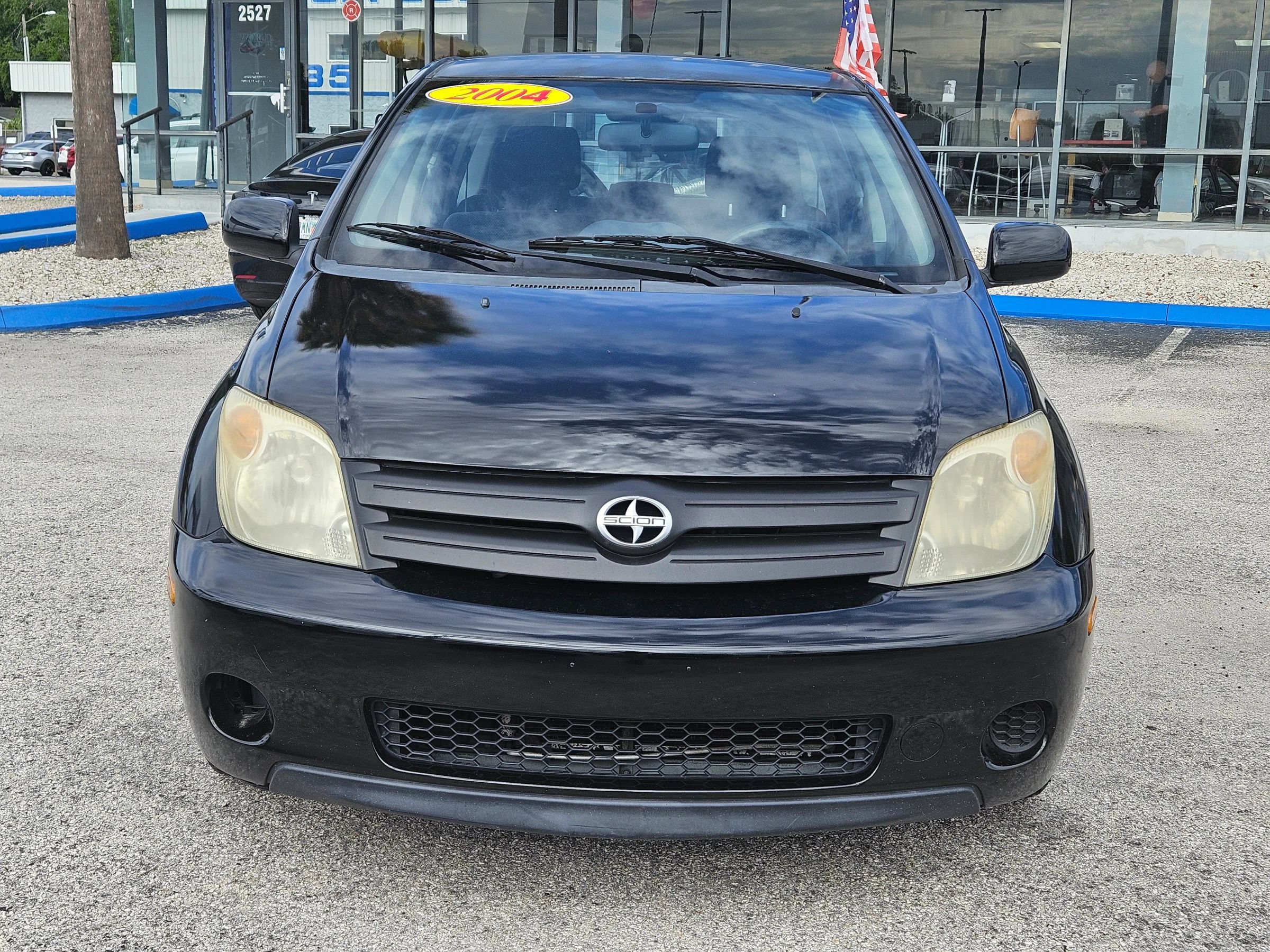 Used 2004 Scion xA FWD image 3