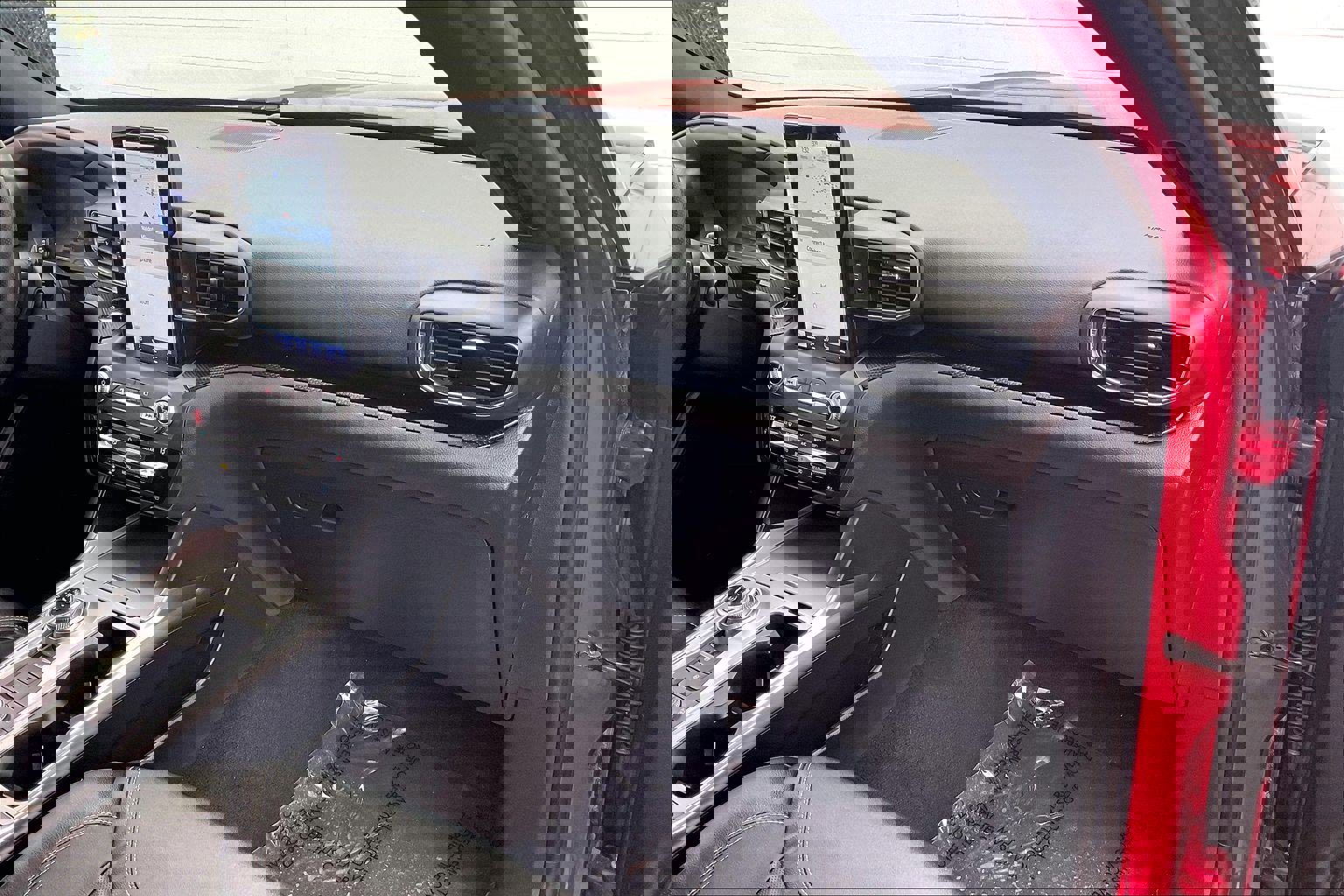 Used 2020 Ford Explorer ST w/ ST Street Pack image 21